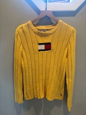 Tommy Hilfiger Yellow Ribbed Crewneck Sweater with Flag Logo
